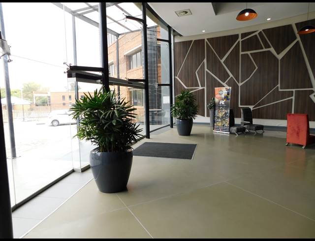 500M² OFFICE TO LET IN FERNDALE